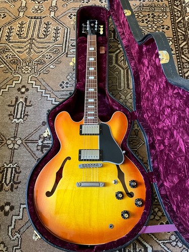 Gibson 335 larry carlton - gibson, 2006