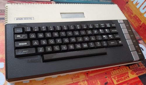 Atari 800 bit - 800, 8-bit