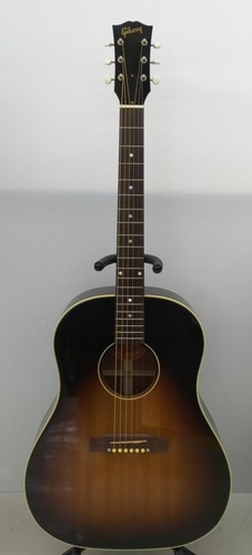Gibson acoustic guitar 02 - gibson, guitar-02