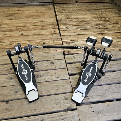Double bass drum pedal used - double,