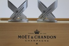 X2 MOET CHANDON CHAMPAGNE MENU