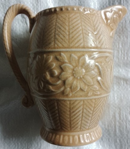 Vintage sylvac brown falcon - sylvac,
