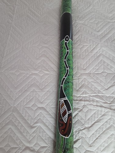 Authentic australian digeridoo - australian,
