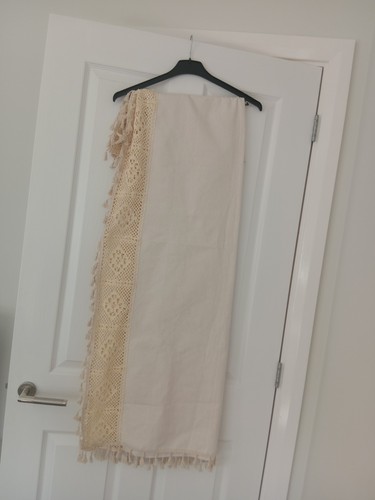 Curtain drapes brand new - curtain/drapes.,