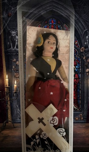 Vintage haunt horror - horror, doll