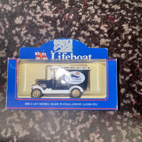 Lifeboat die cast model made - lifeboat, die-cast