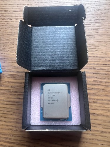 Intel core 13700 - core, processor