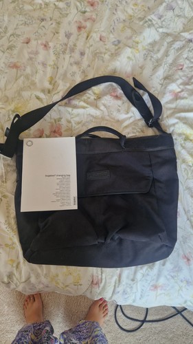 Bnwt official bugaboo - bnwt, black