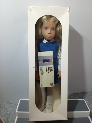 Sasha doll 1985 - doll, blonde,blue