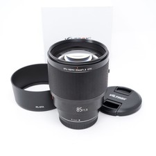 Viltrox AF 85mm f/1.8 Prime