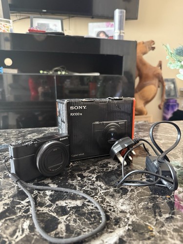 Sony cyber shot rx100 vii - sony,