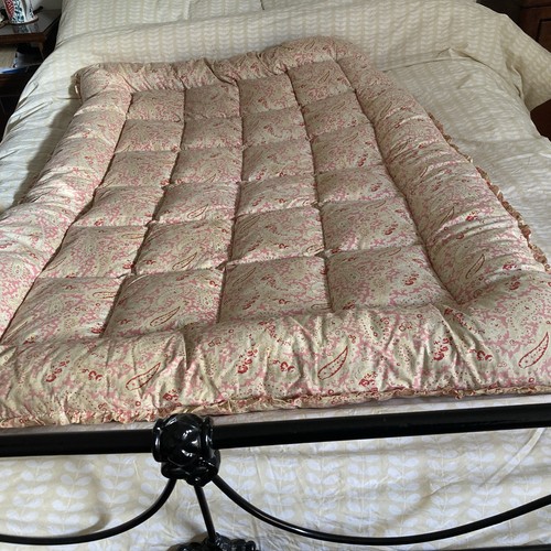 Vintage paisley feather - vintage.,