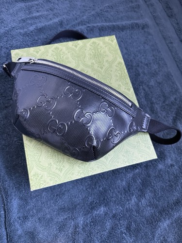 Gucci black cross body bag - body,