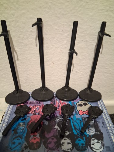 Monster high doll stands free - doll,