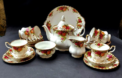 Royal albert old - country, roses