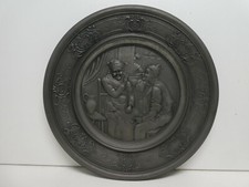 VINTAGE PEWTER PLATE ANGEL MARK RELIEF PICTURE FARMHOUSE INN MASSIV ZINN FINT
