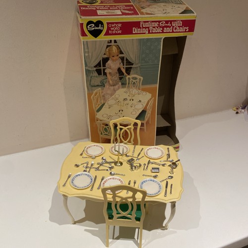 Vintage 1970 pedigree sindy - 1970's,