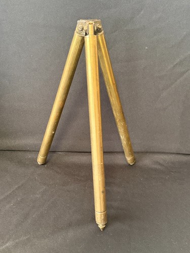 Vintage brass tripod - brass,