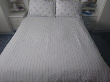 Dorma Weybourne Double Quilt Cover And 2 pillow Cases