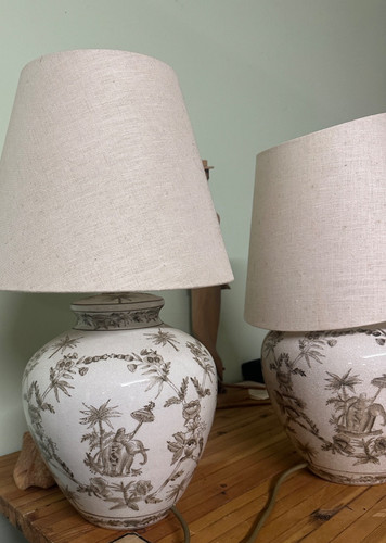 Two pair india - pair, lamp