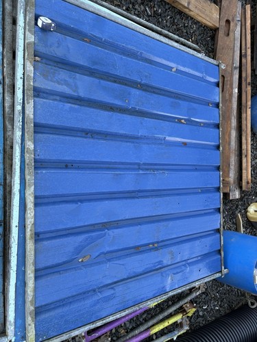 Solid metal temporary site - metal,