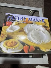 Pastries Maker 4 Pieces Pie
