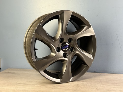 Volvo v40 alloy wheel - volvo,