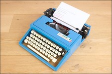 OLIVETTI DORA ITALY 90 -