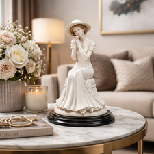 Leonardo Collection Figurine