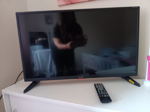 Sharp smart with stand - smart, tv