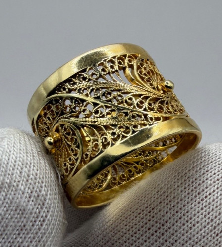 Vintage filigree gold ring - vintage,