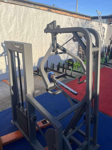 Seated row machine pulse - seated,