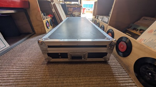 Flightcase coffin style for