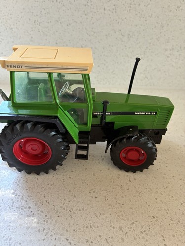 Britains scale fendt - scale,