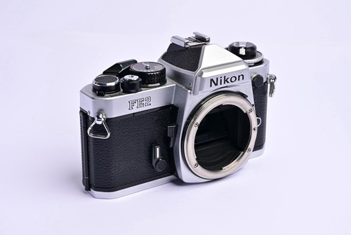 Nikon fe2 35mm film slr - nikon,