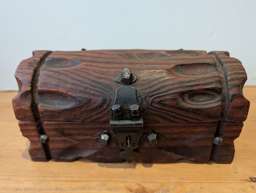 Vintage rare trinket box - rare,