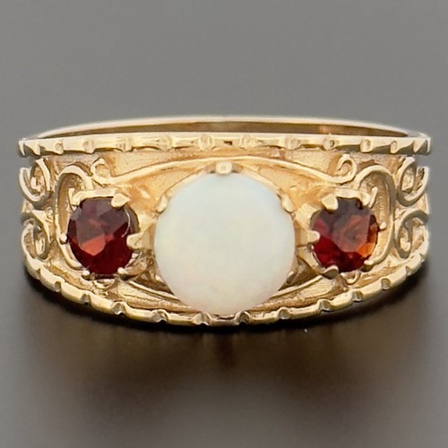 9ct yellow gold - opal, garnet