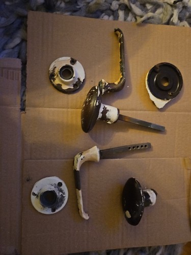 1950s door handles unrestored - door,