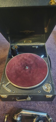 Columbia 201 gramophone