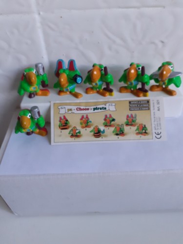 Pirate birds solid plastic - pirate,