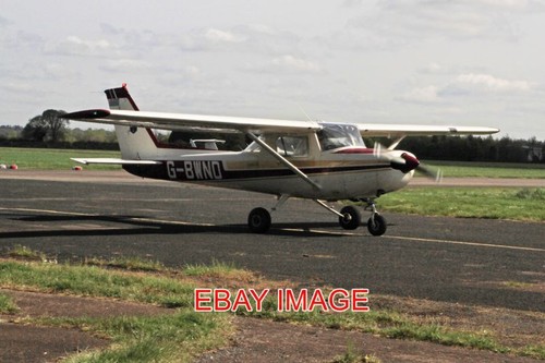 Photo bwnd cessna 152 - g-bwnd,