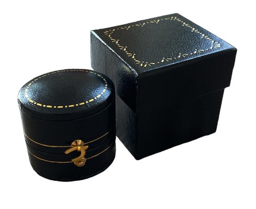 Antique style oval black - style,