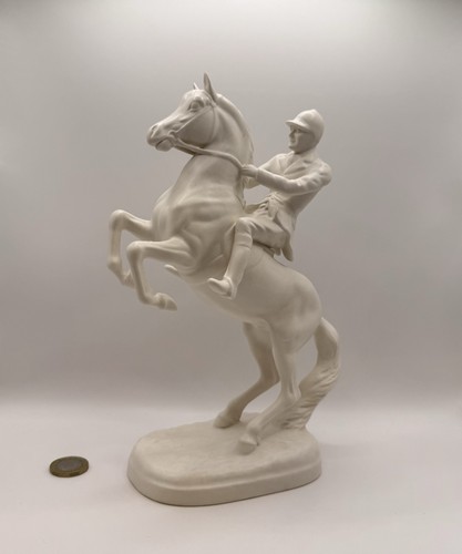 Beswick white huntsman - huntsman, on