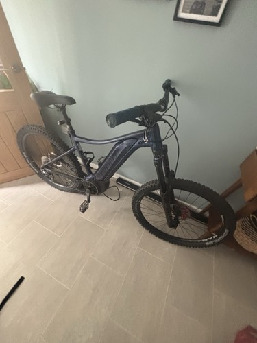 Giant mountain bike - bike, 29in