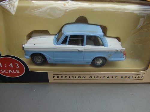 Triumph herald blue white - triumph,