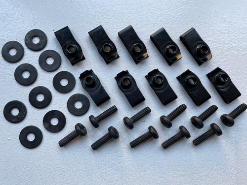 260 v8 lower front - &,
