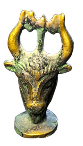 Minoan bull head figurine - head,