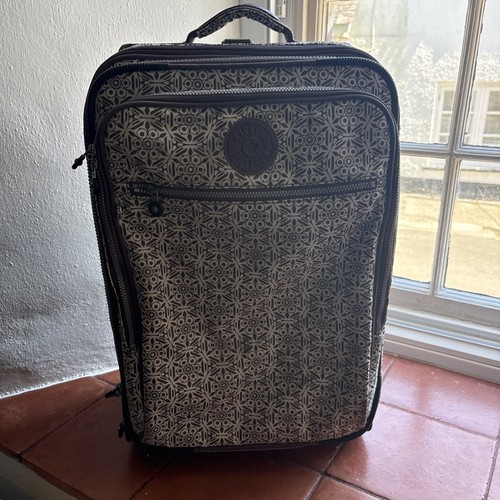 Kipling brown and white - kipling,