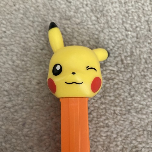 Pokemon pikachu collectible - pikachu,