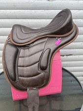 17 inch brown treeless saddle 